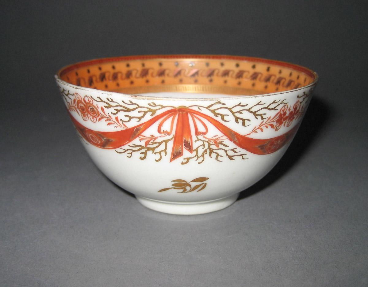 2006.0014.028 Porcelain Teabowl view 2