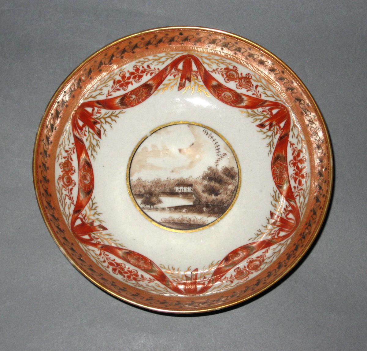 2006.0014.030 Saucer