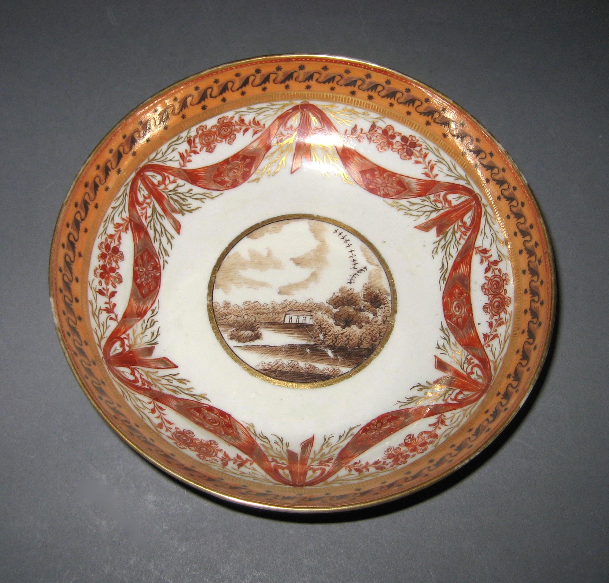 2006.0014.032 Saucer