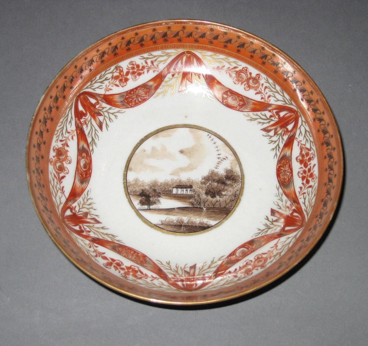 2006.0014.036 Saucer