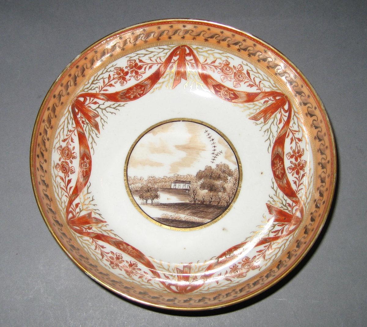 2006.0014.037 Saucer