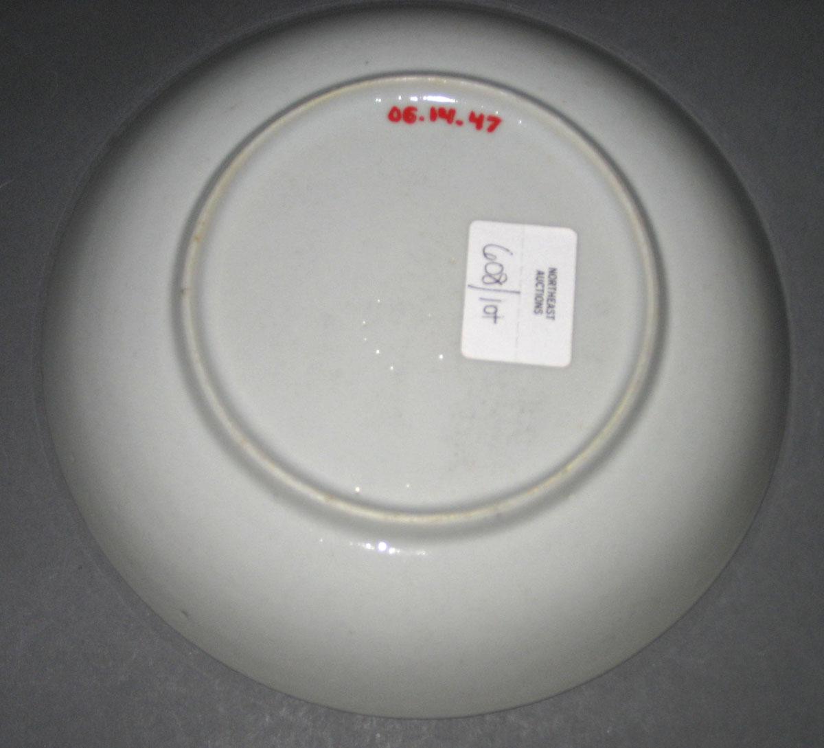 2006.0014.047 Porcelain Saucer underside