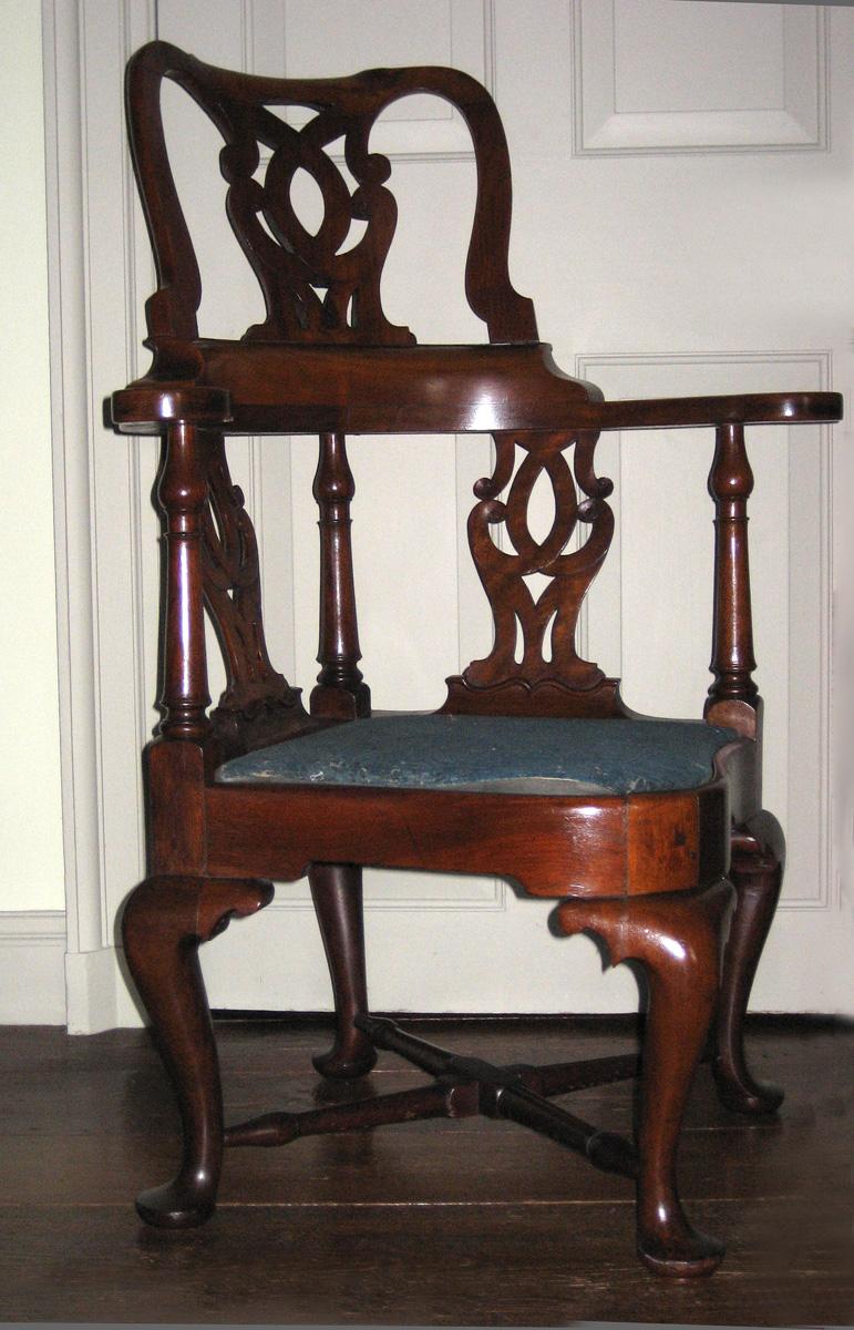 1958.2217 chair with 1969.4054 slip seat view 1