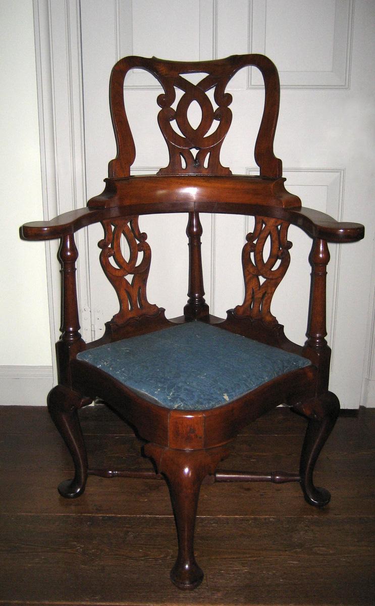 1958.2217 chair with 1969.4054 slip seat view 2