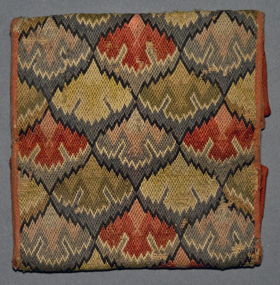 1958.2232 Pocketbook, Pattern