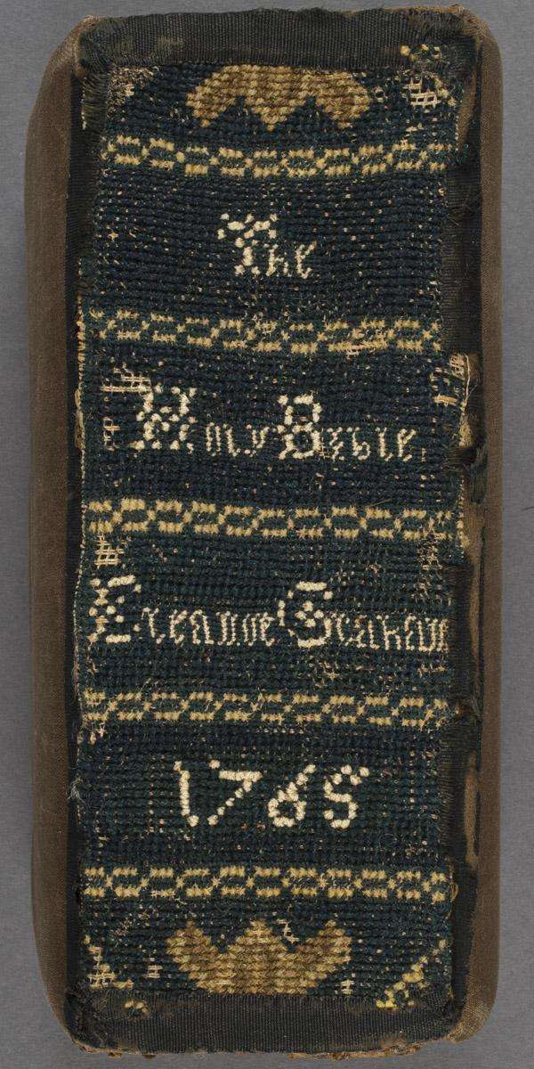 2004.0071.001 Book, Book of Common Prayer (view 2)