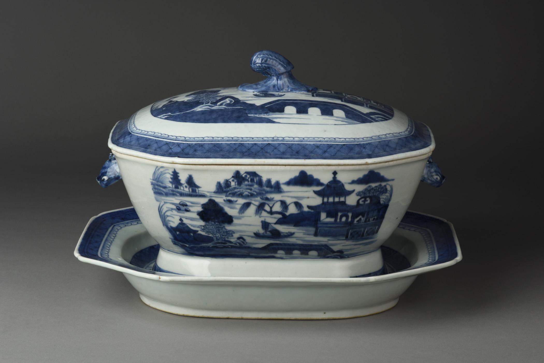 2006.0013.005 A Tureen, B Lid, C Tureen stand, view 1