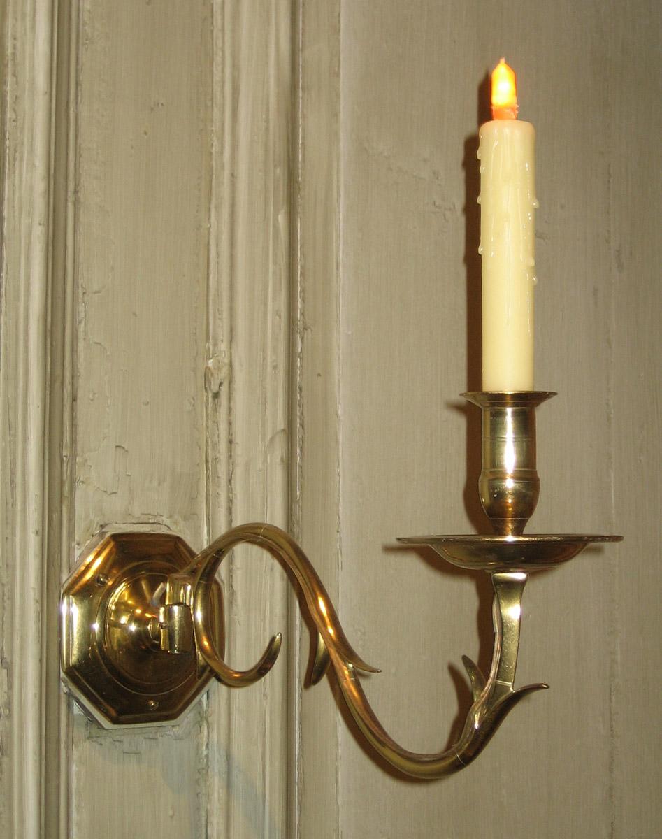 1958.2244 Sconce