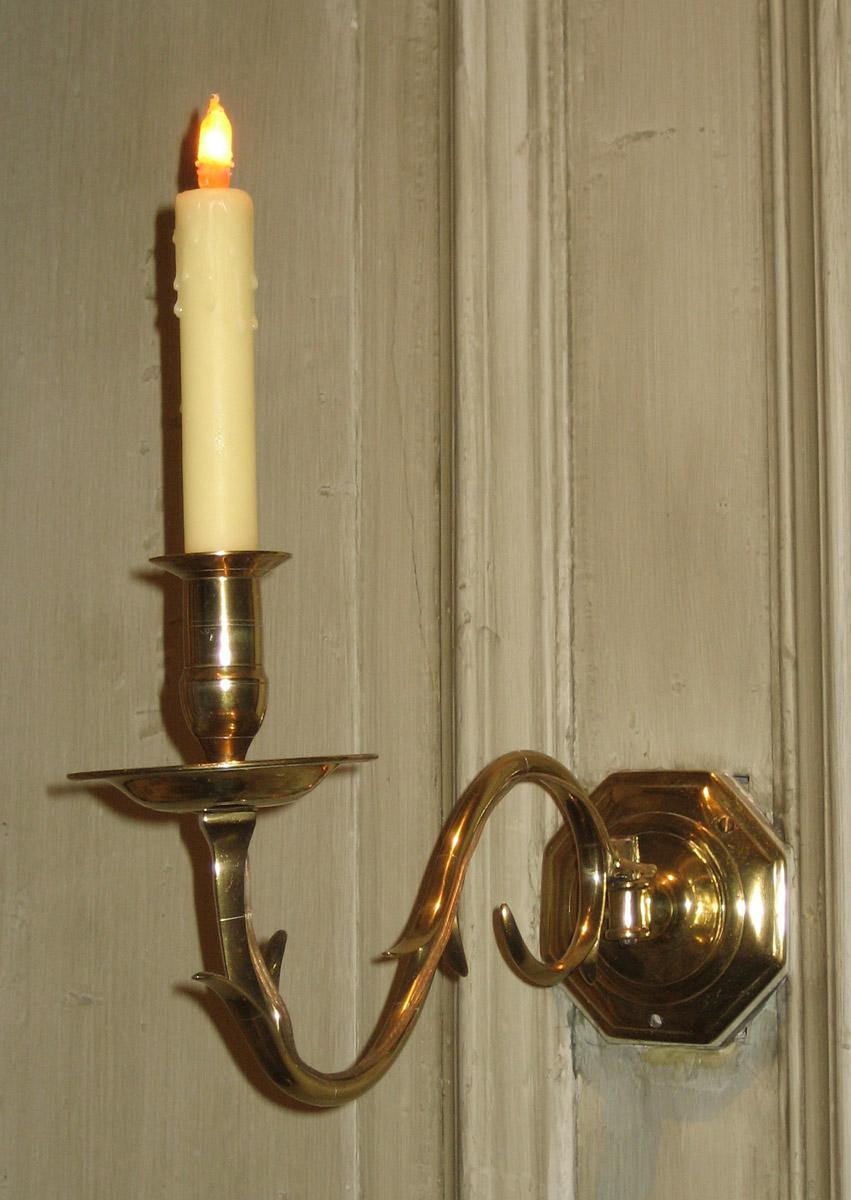 1958.2245 Sconce