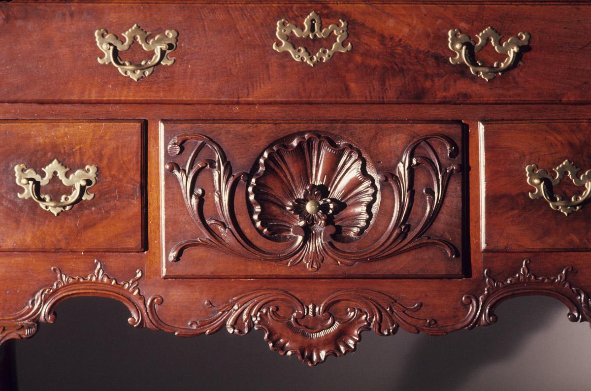 1958.2250 Chest of drawers, detail 3