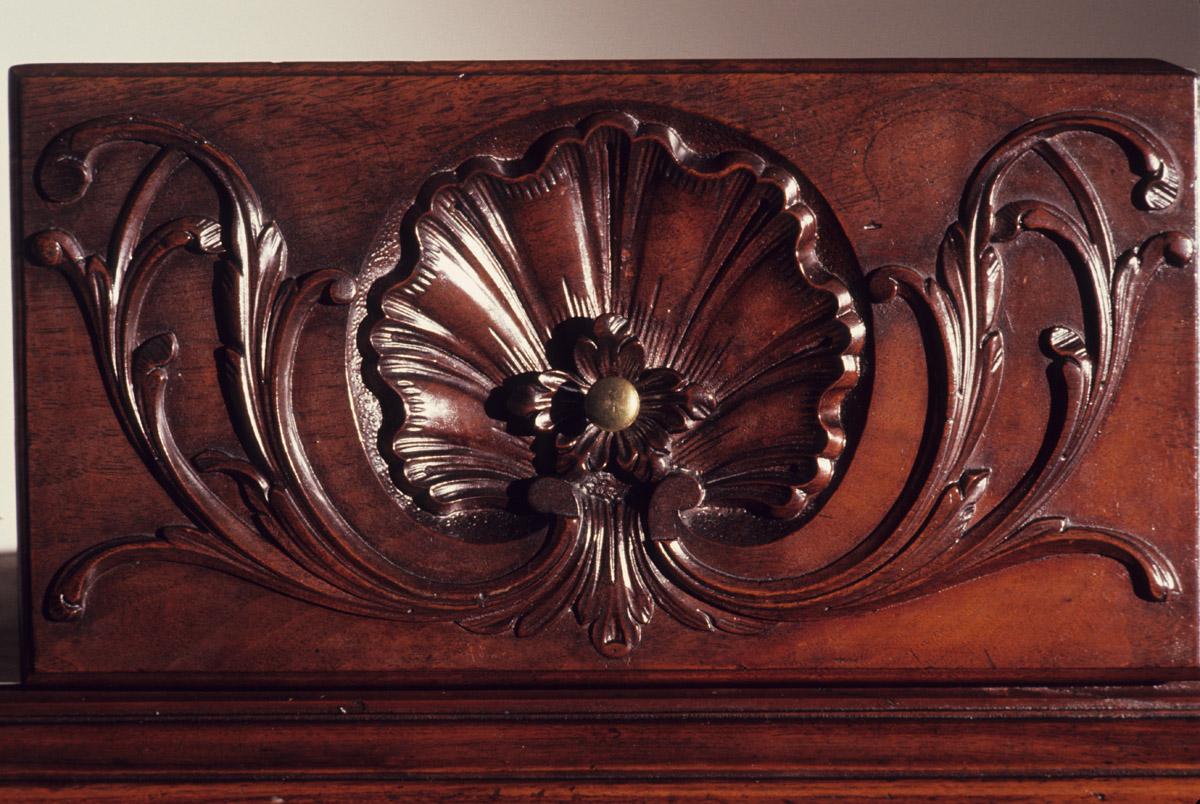 1958.2250 Chest of drawers, detail 2