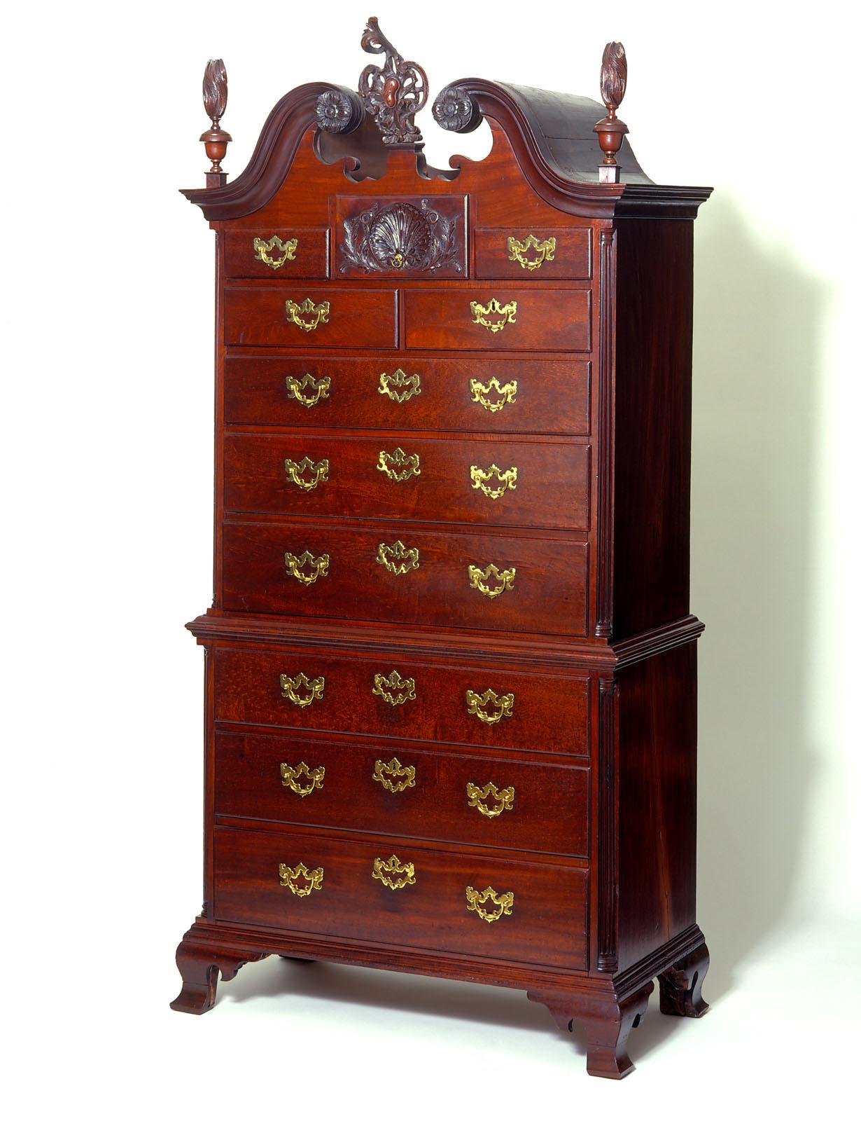 1958.2251 Chest of drawers