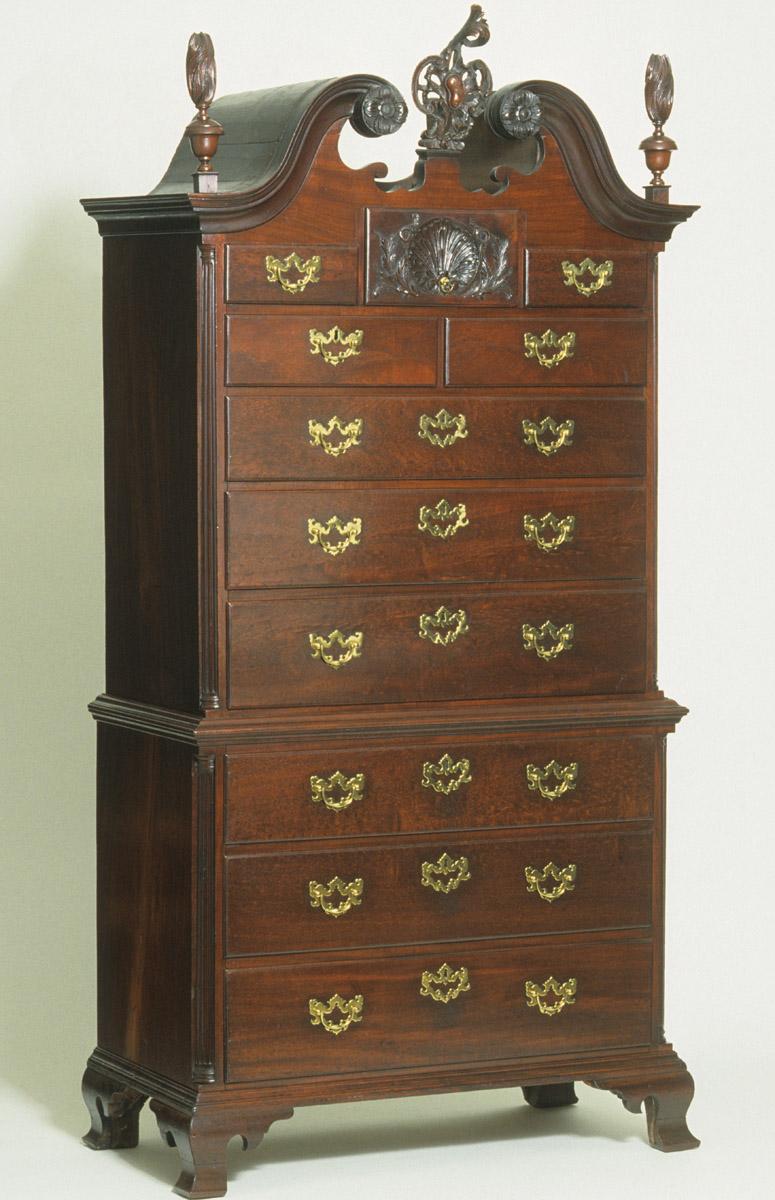 1958.2251 Chest of drawers, view 2