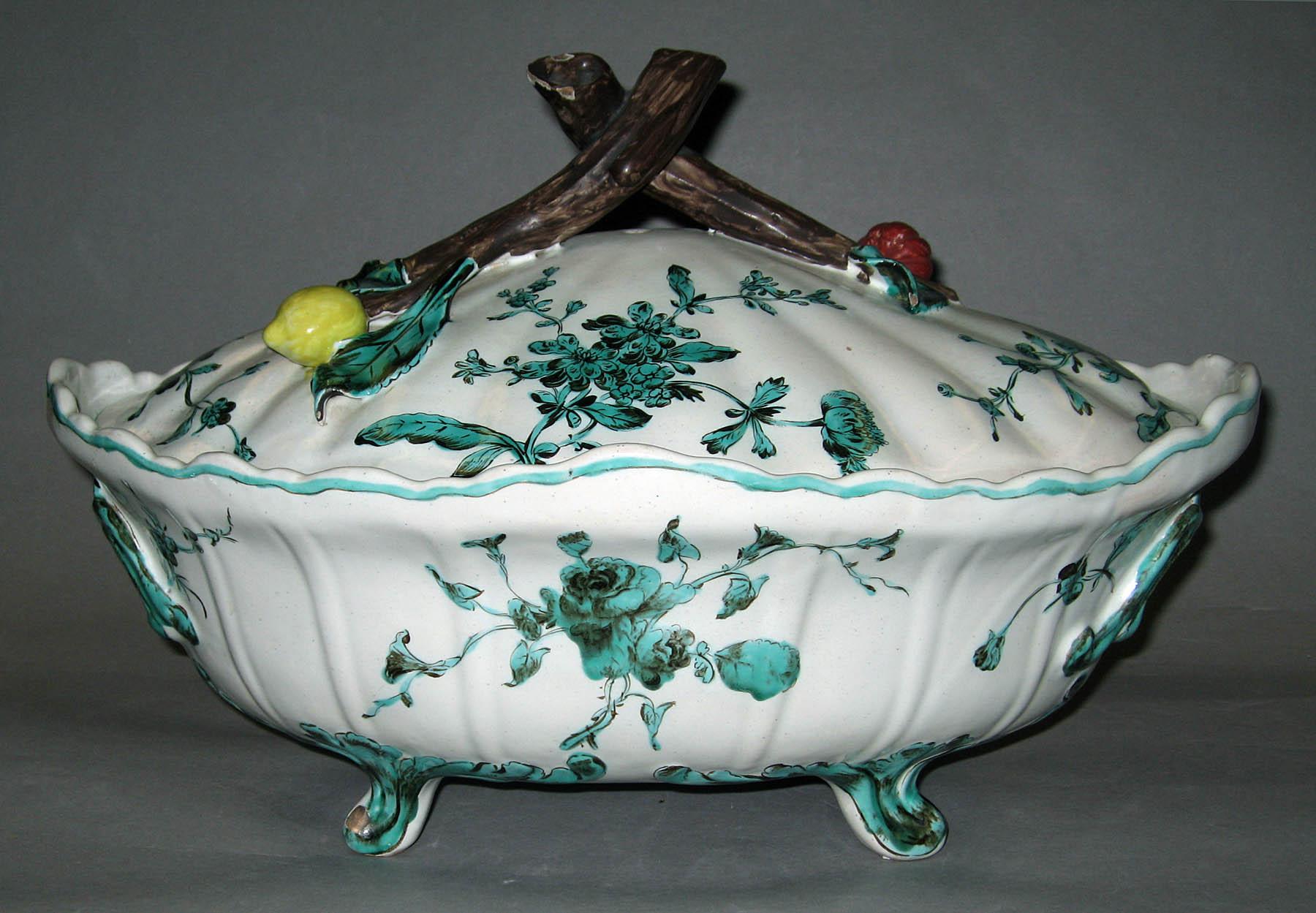 1996.0004.205 A, B Faience tureen