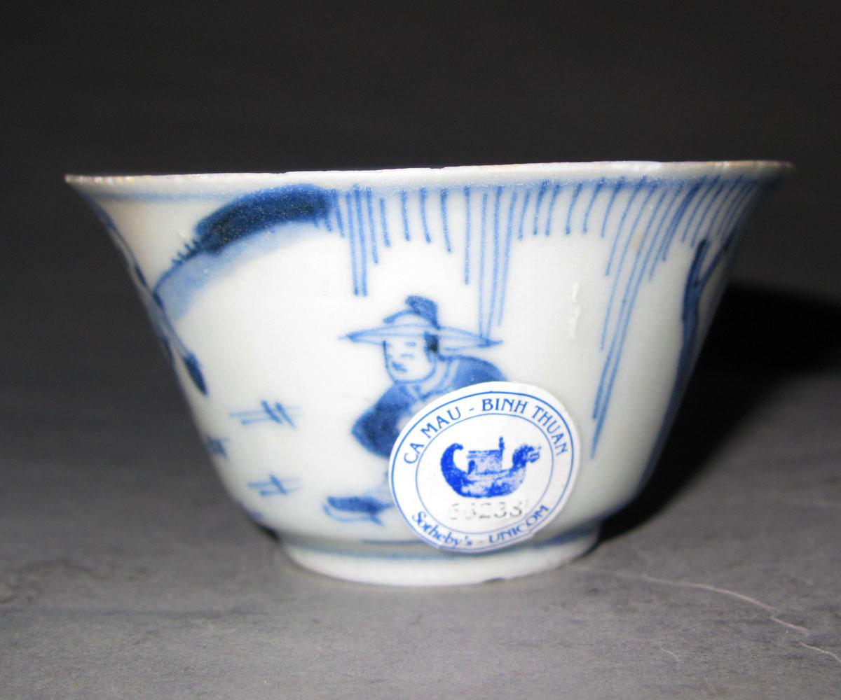2007.0003 A Porcelain teabowl side 2