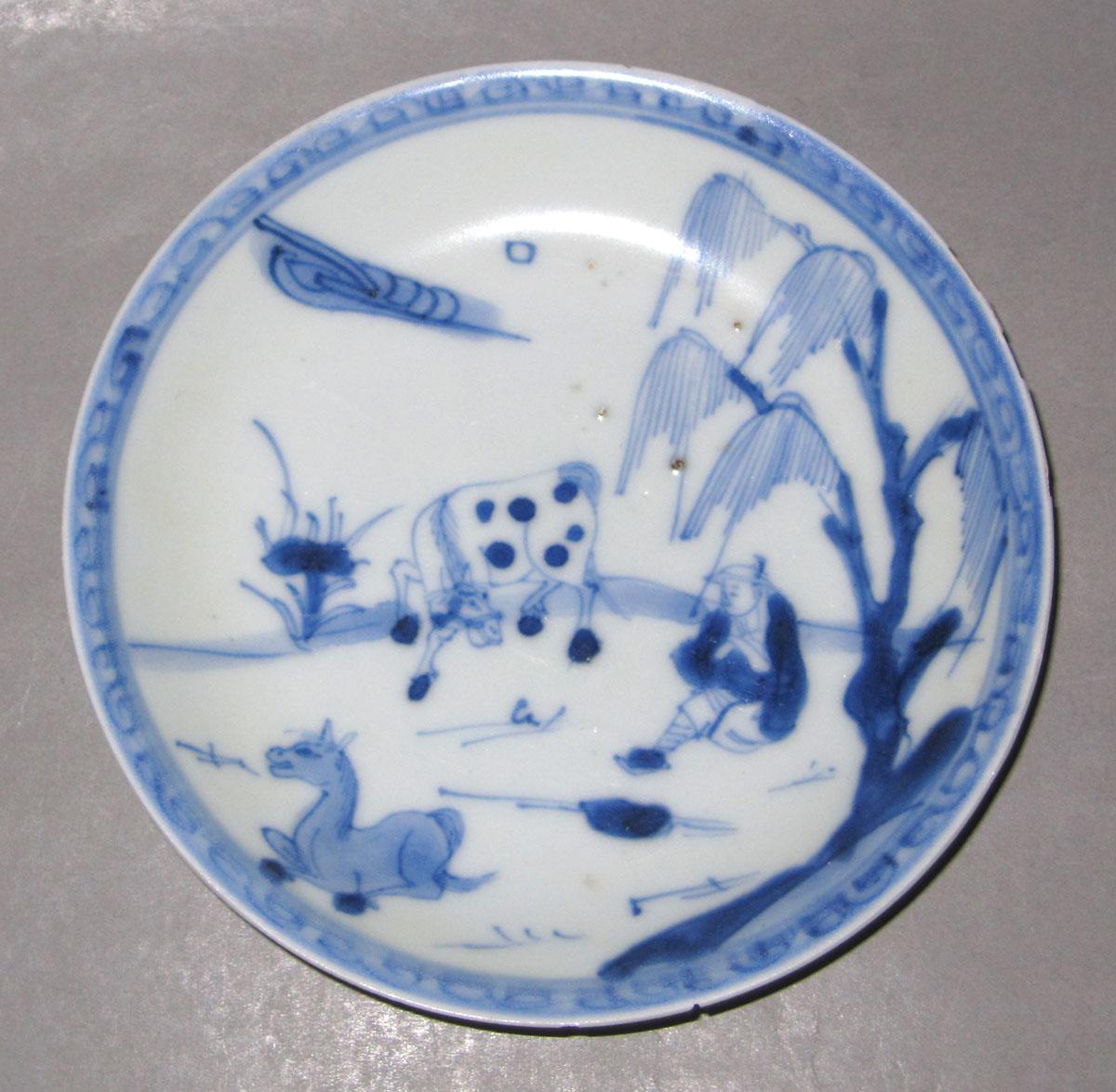 2007.0003.002 Porcelain saucer