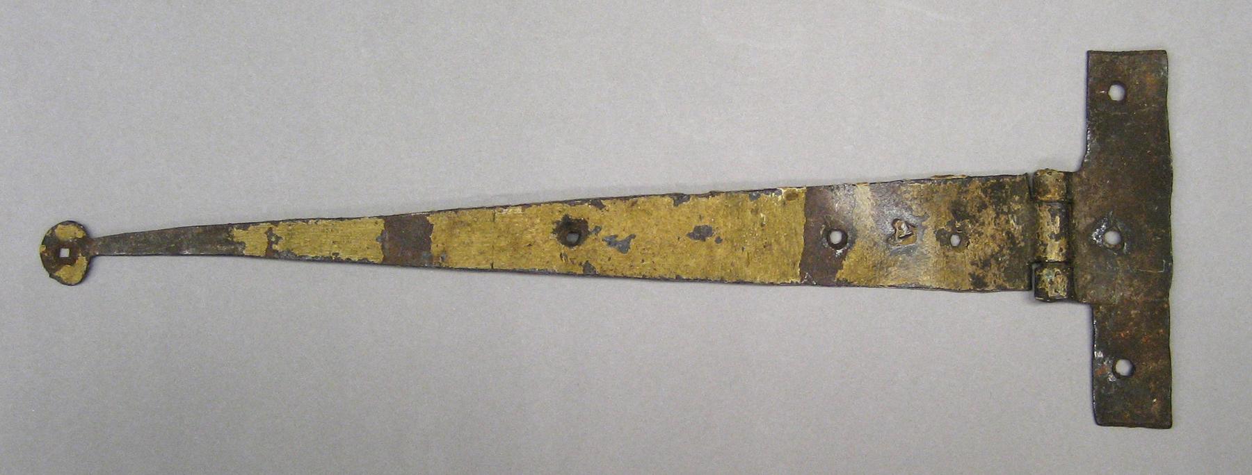 1984.0129 Hinge
