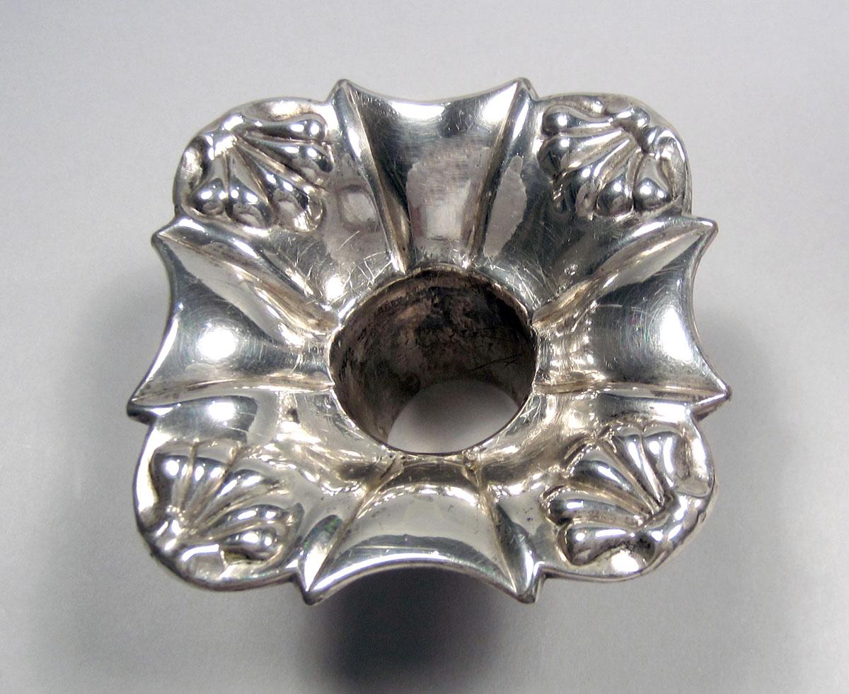 1958.2273.001 B Silver Candlestick Bobeche top view