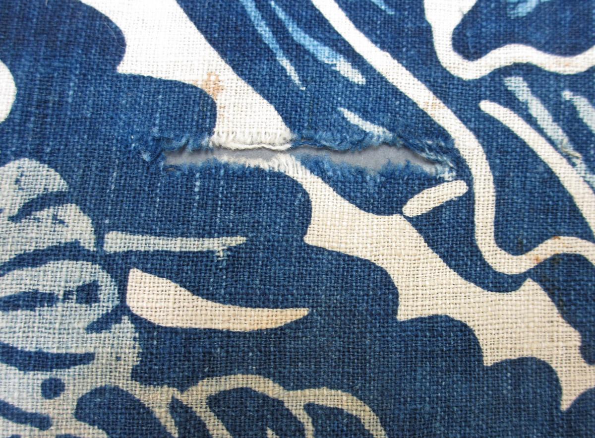 2007.0008 textile, printed detail 2