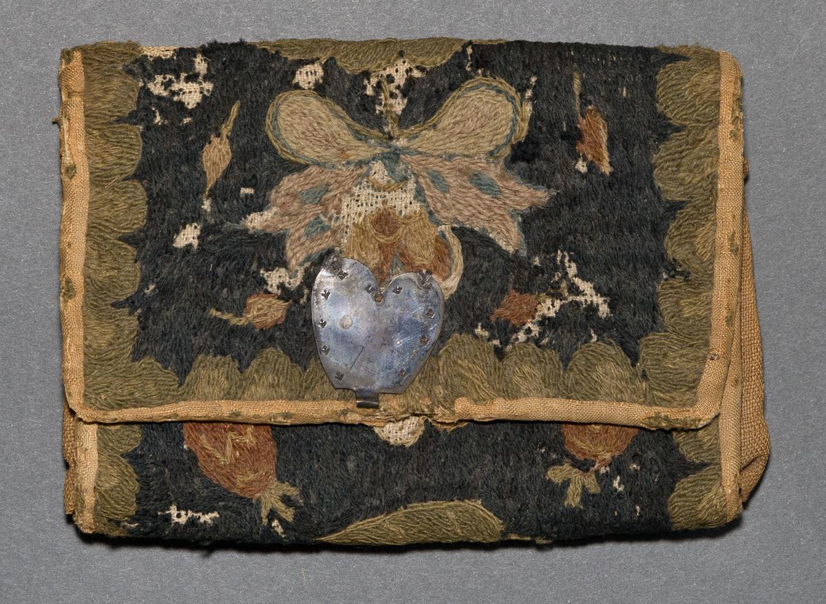 1958.2277 Pocketbook
