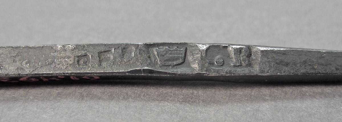 1961.0493.010, Engraving blade, mark 1