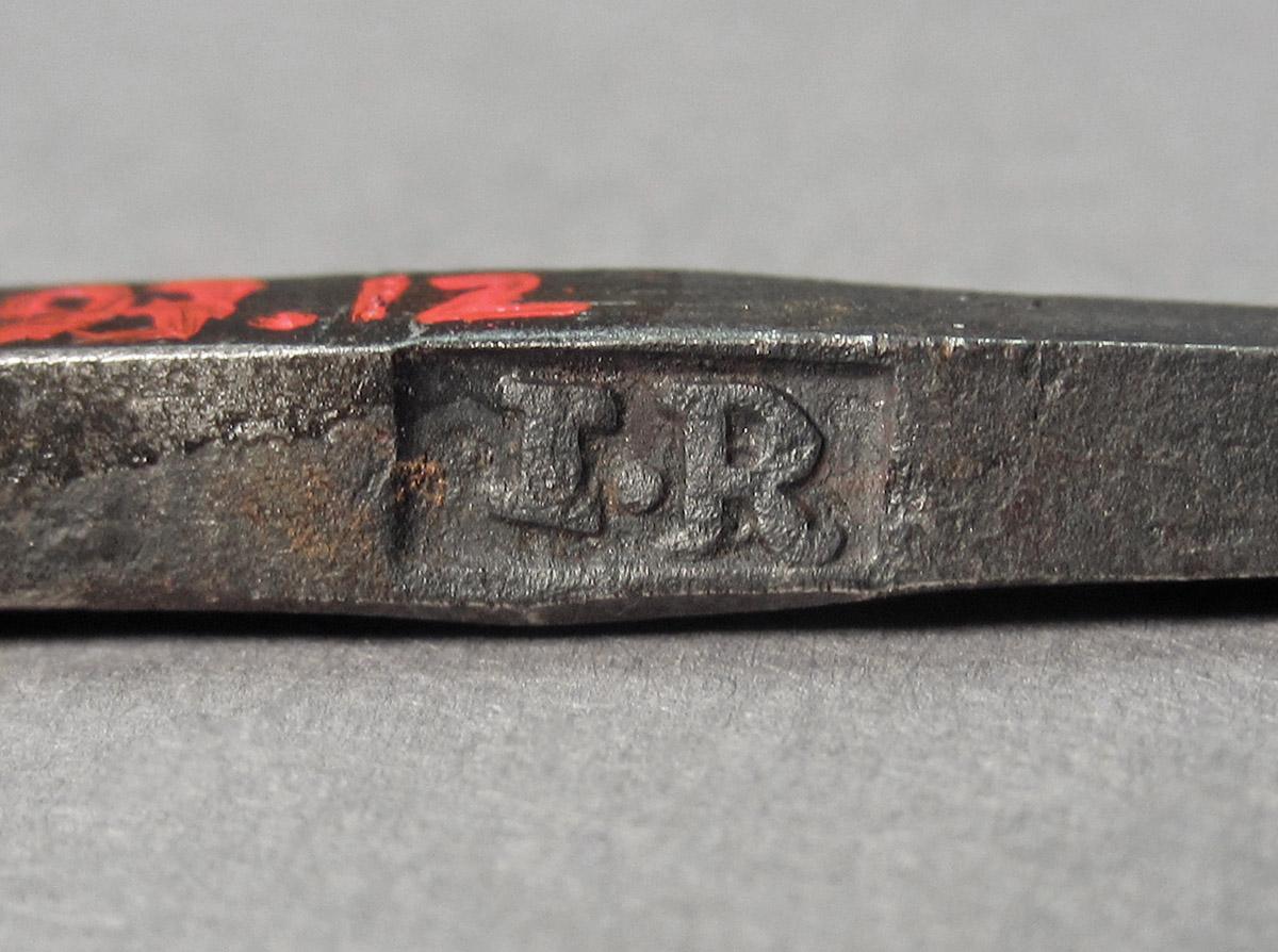 1961.0493.012, Engraving blade, mark