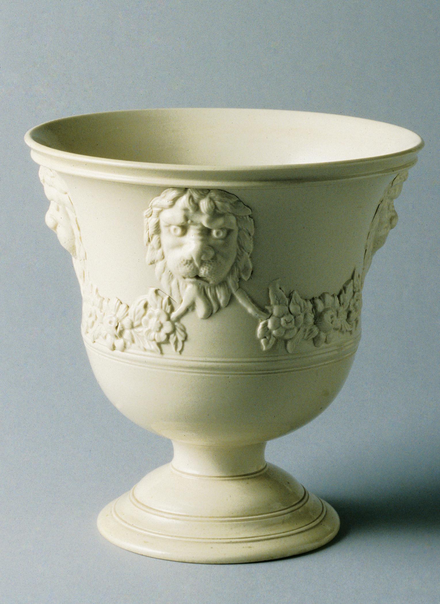 1953.0038.003 Cachepot