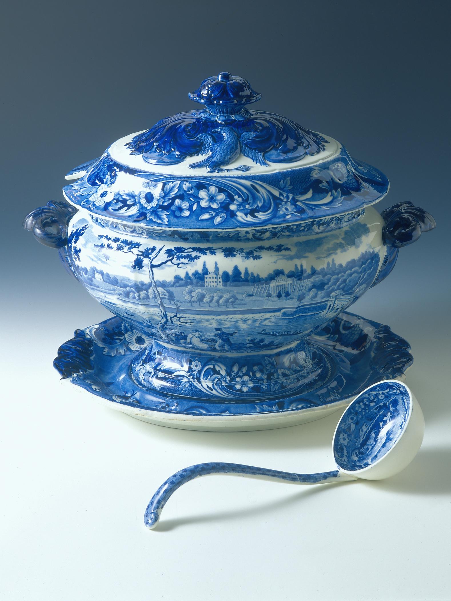 1996.0004.004 A-D Tureen, cover, stand and, ladle