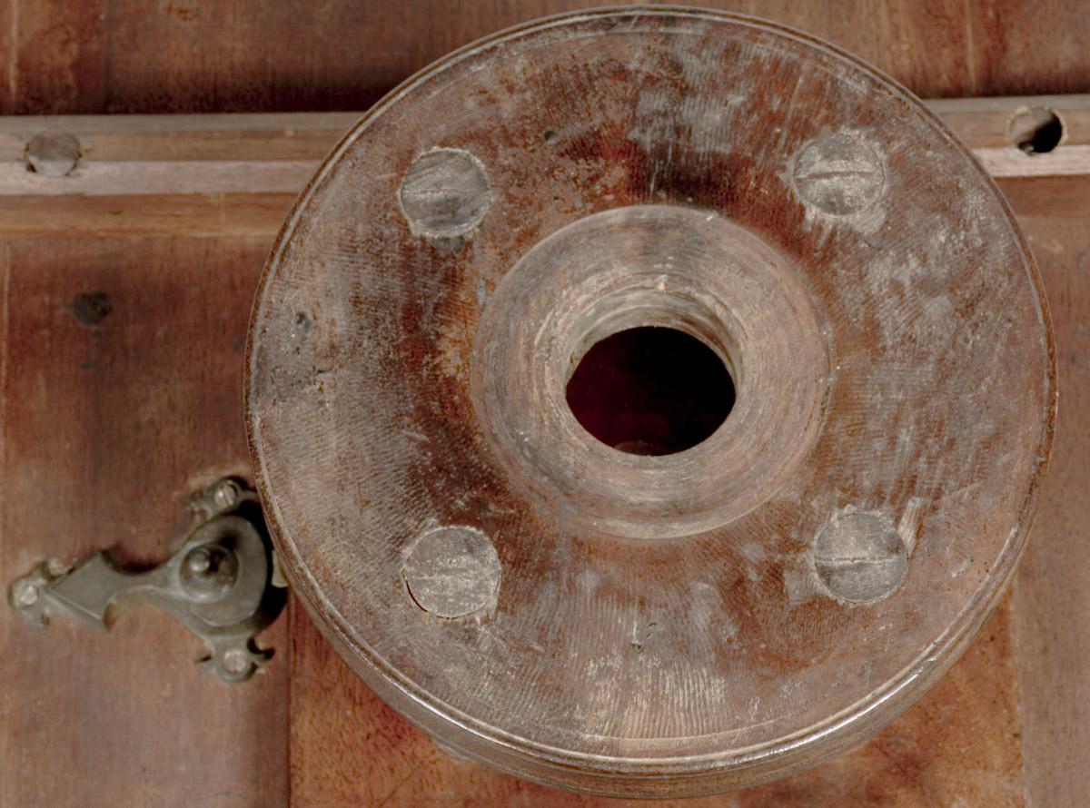 2007.0006 Tea Table (detail 2)