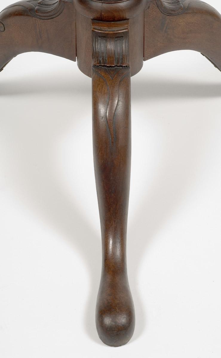 2007.0006 Tea table (detail 4)