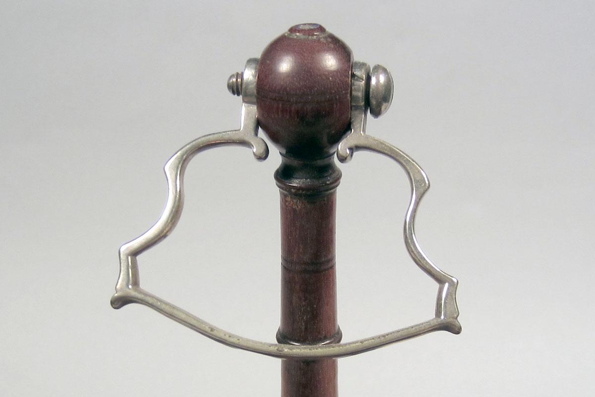 1975.0269 A Cruet Set frame detail 1