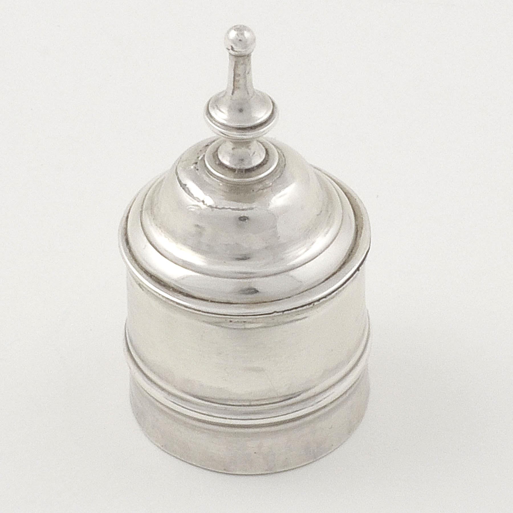 1975.0269 G Silver Cap