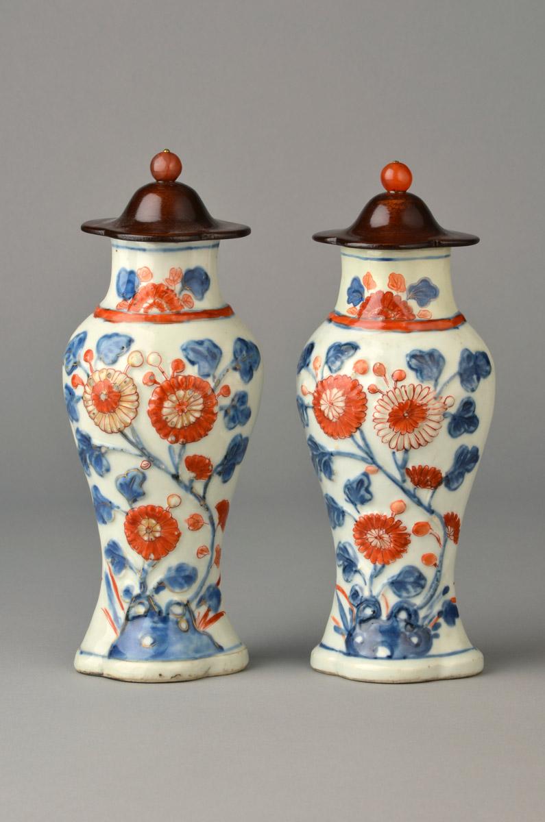 2008.0011.014 A, B, Flower container with lid, 2008.0011.015 A, B Flower container with lid