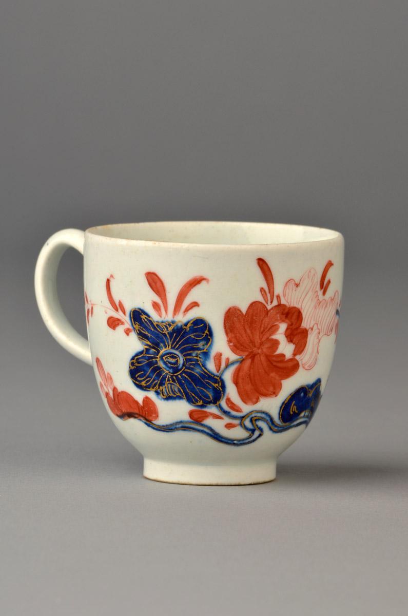 2008.0011.018 Porcelain coffee cup, view 1