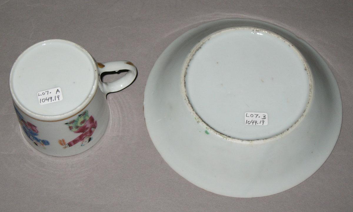 2008.0011.019 A, B Porcelain coffee can and saucer, bottom