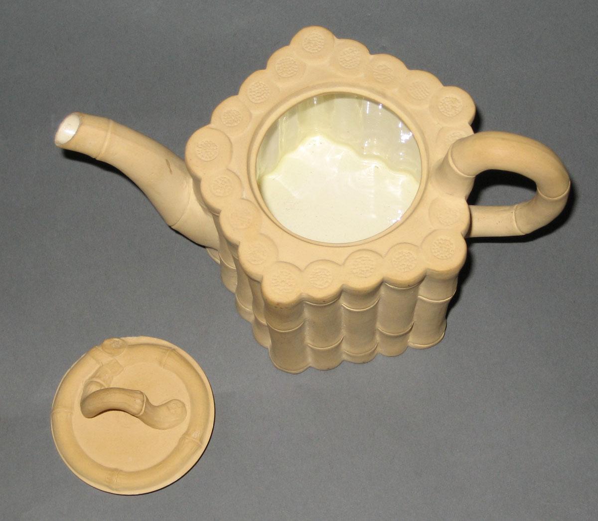 2007.0021 A Caneware teapot, top