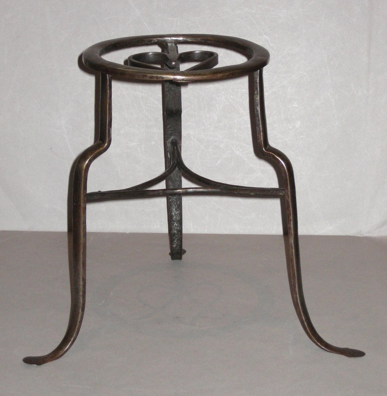 1958.2340 Trivet