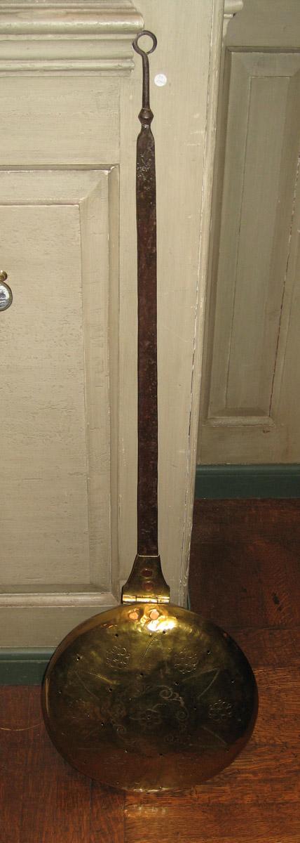 1958.2344 Warming Pan