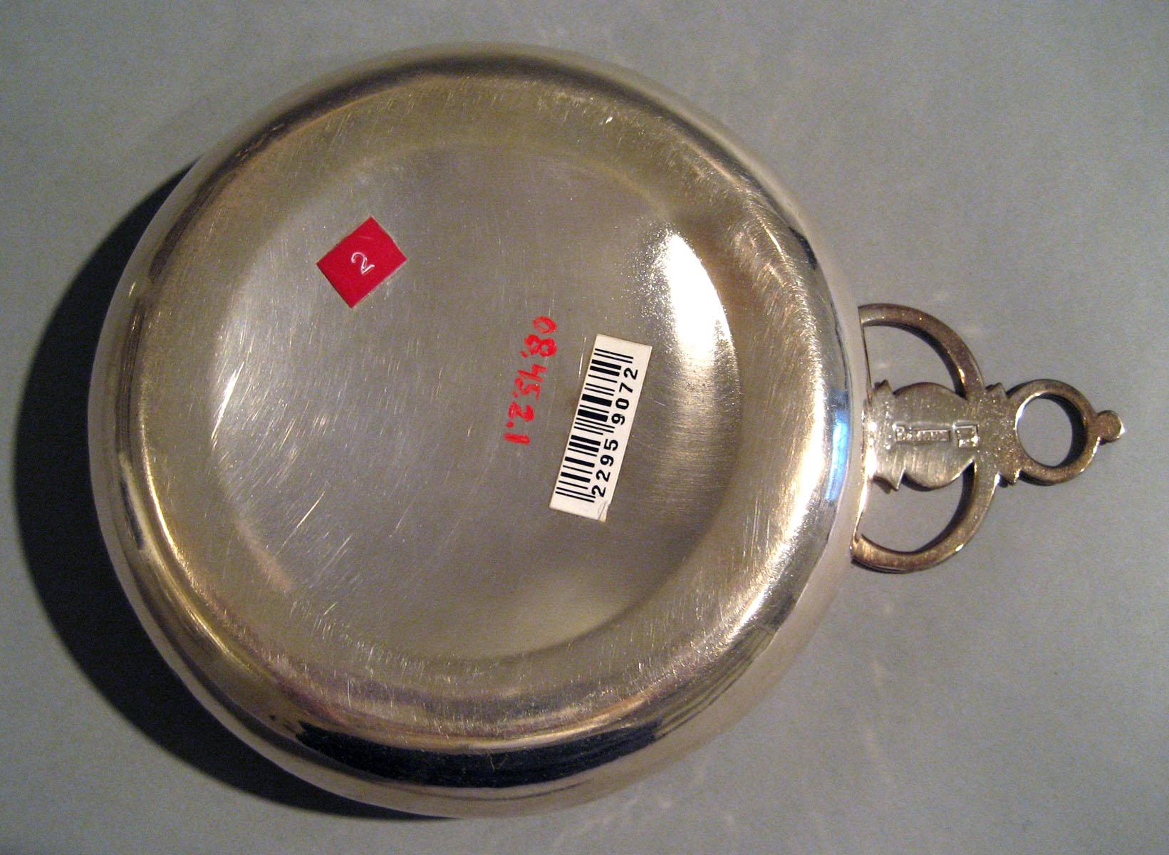 2008.0045.002.001 Silver Porringer underside