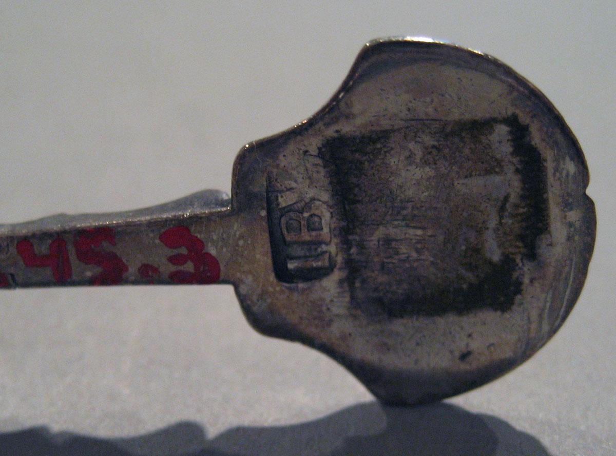 2008.0045.003 Silver Sugar Tongs mark 2