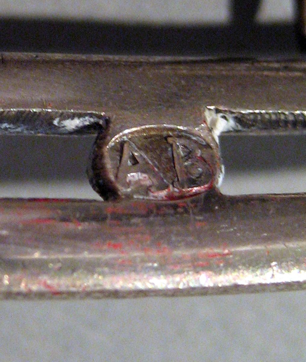 2008.0046.003 Silver Buckle mark 1