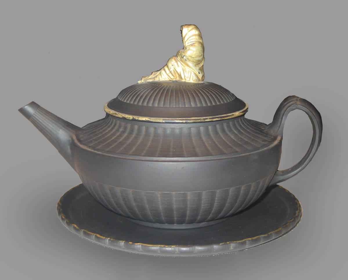 2008.0012.002 A, B Basalt teapot and tray