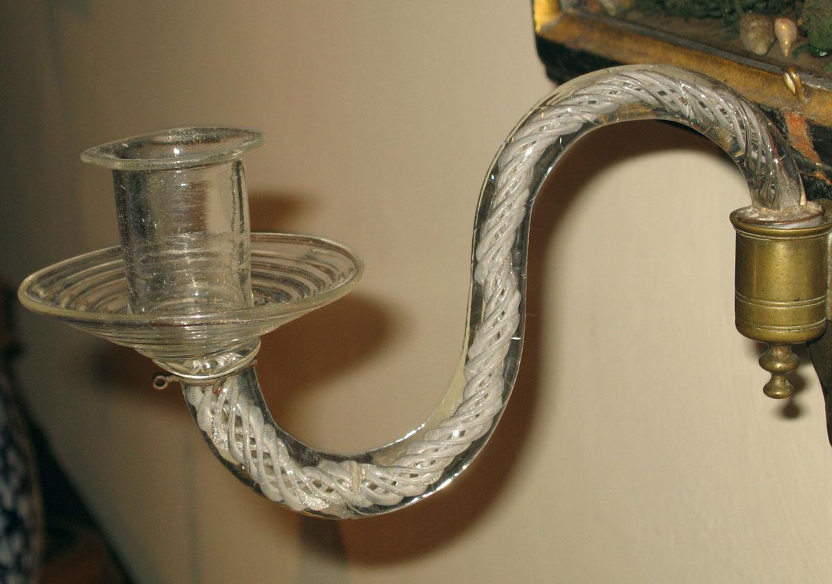 1958.2349 B Glass candle arm