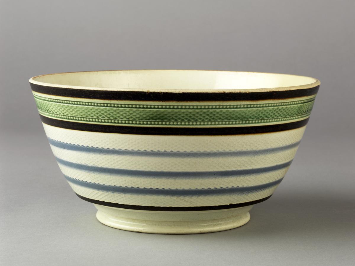 2008.0003.006 Dipped ware bowl