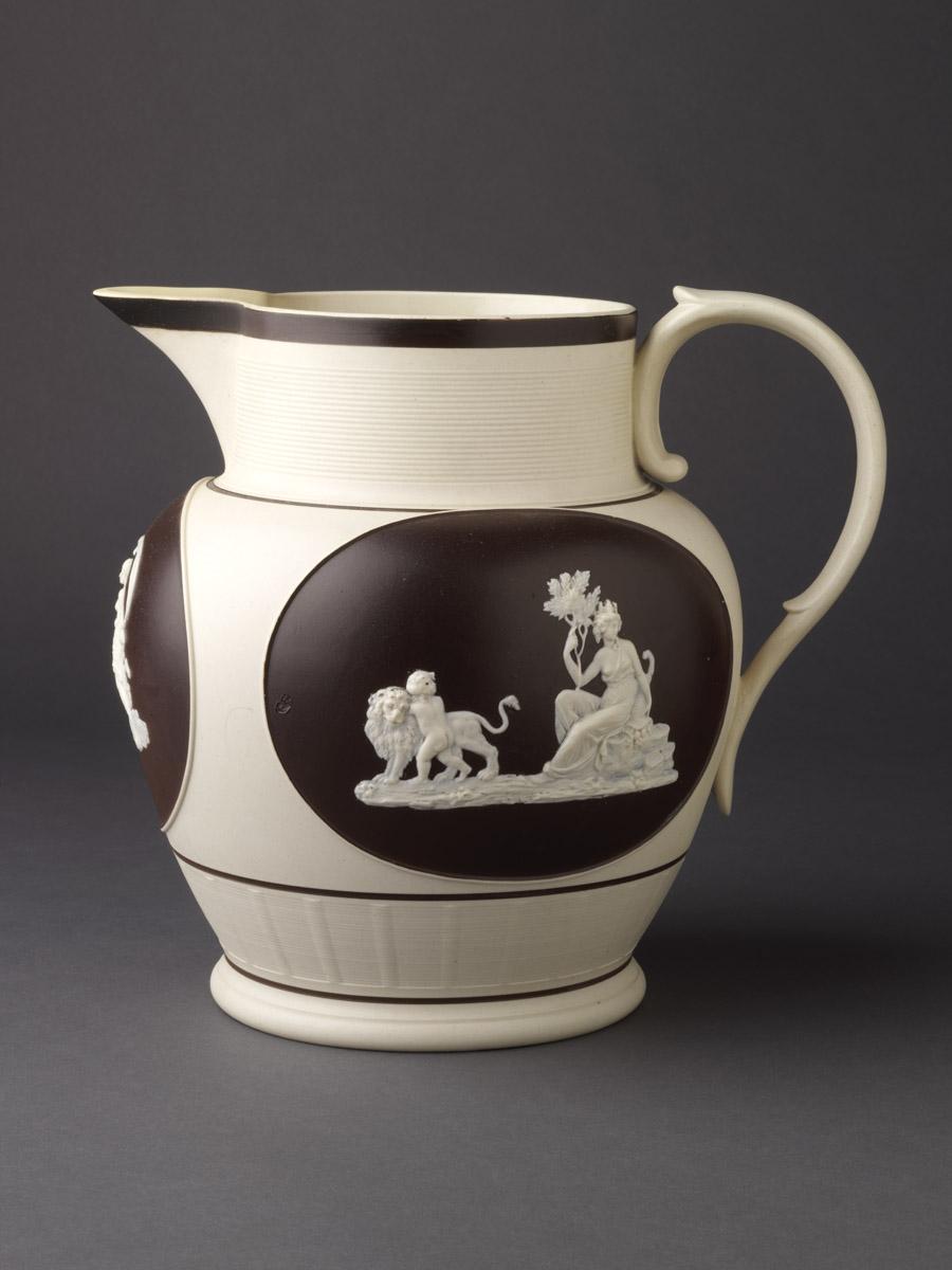 2008.0013.001 Stoneware jug