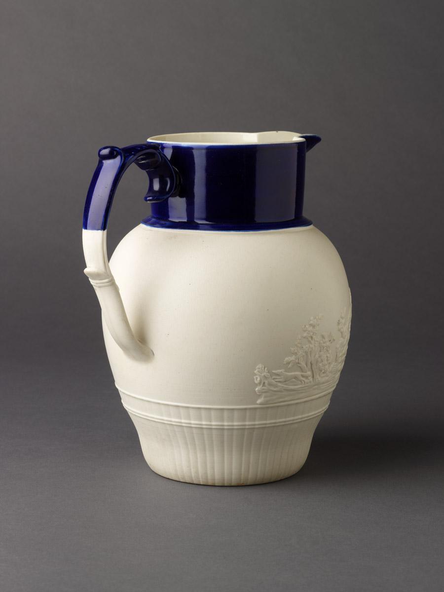 2008.0013.003 Stoneware jug side 3