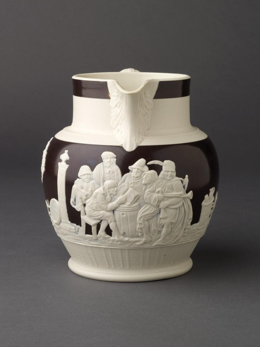 2008.0013.004 Stoneware jug side 2