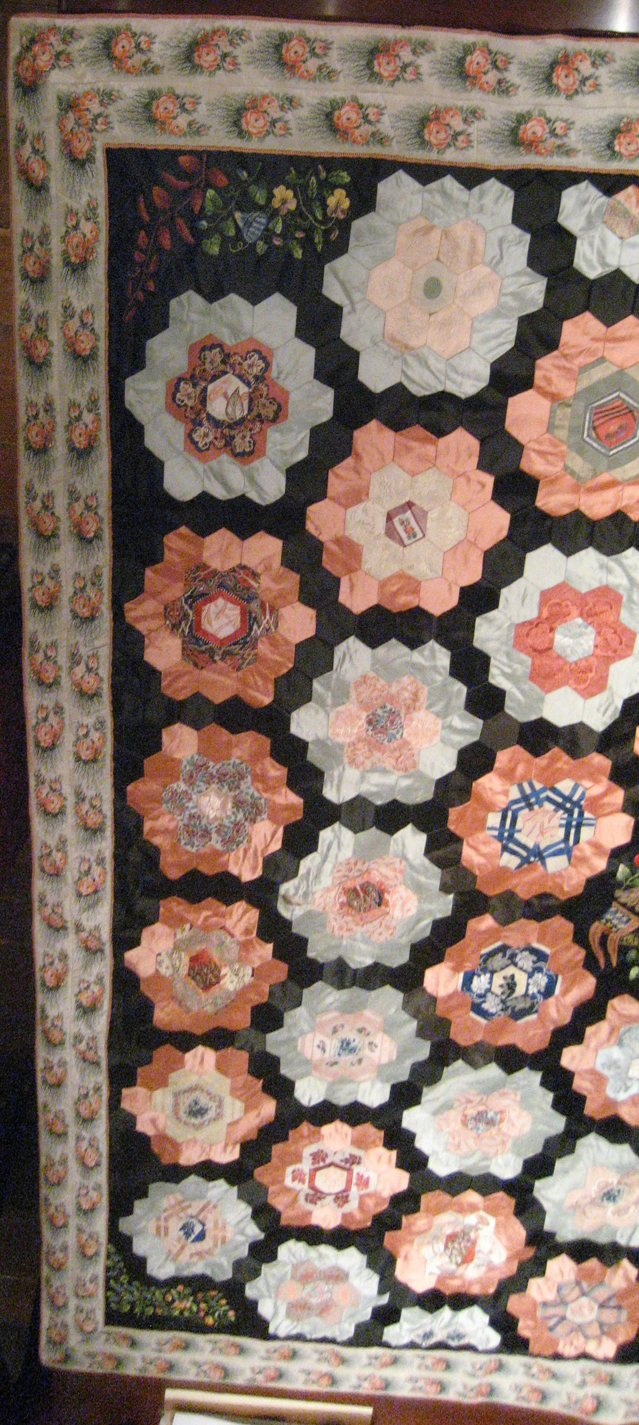 2008.0023 Quilt, proper left side
