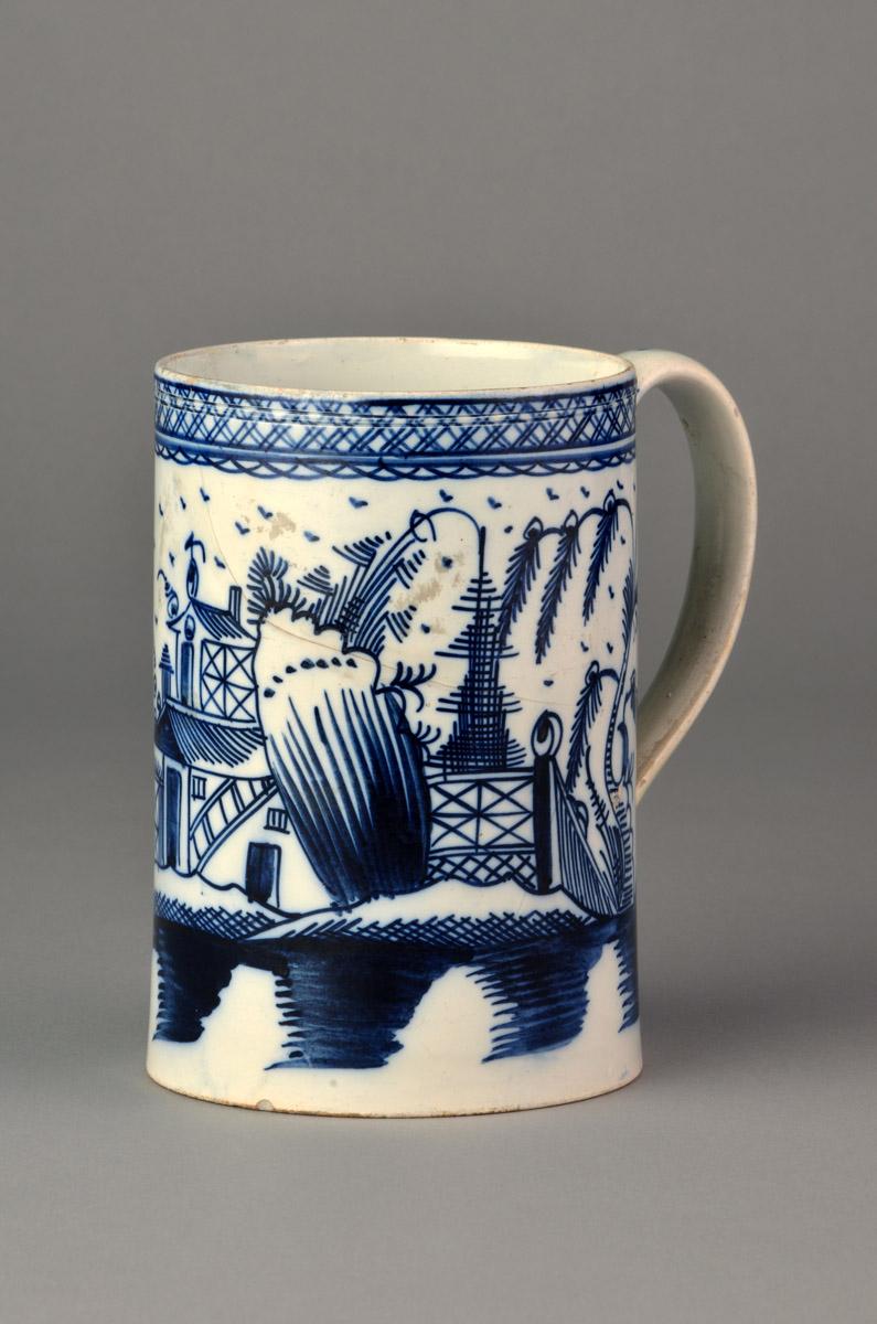 2008.0011.032 Pearlware mug