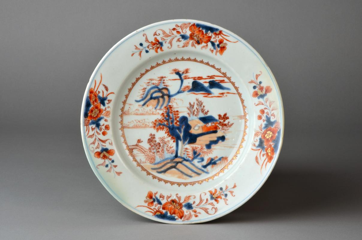 2008.0011.043.004 Porcelain imari plate